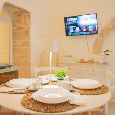 Ad Un Passo Da - Trulli Con Camino, Foresta E Bbq