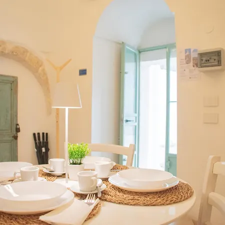 Ad Un Passo Da - Trulli Con Camino, Foresta E Bbq Värdshus *